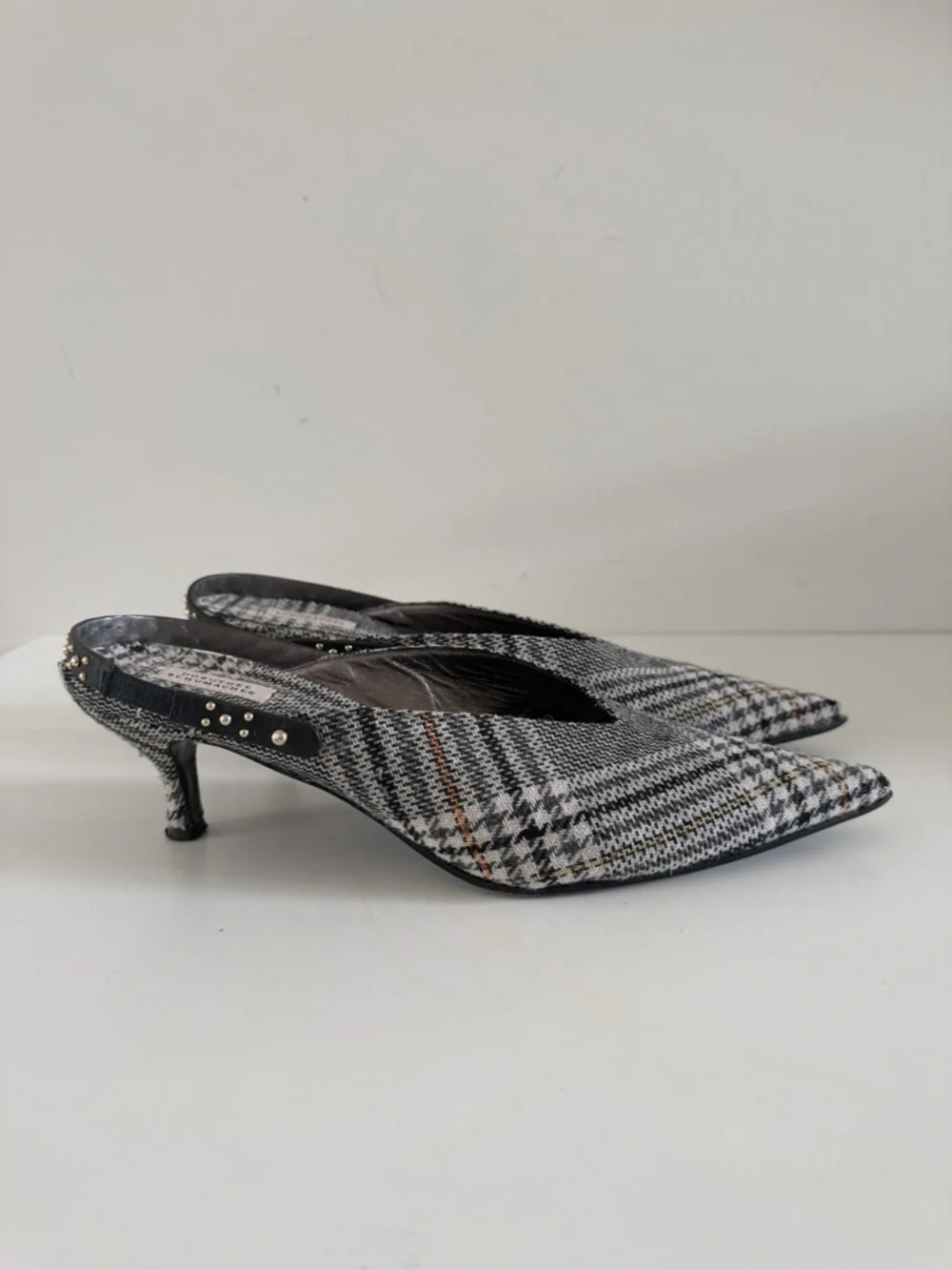 DOROTHEE SCHUMACHER • Check It Out Kitten Heel Pump in Grey - Picture 5 of 14